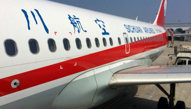 川航,飞机故障,紧急迫降
