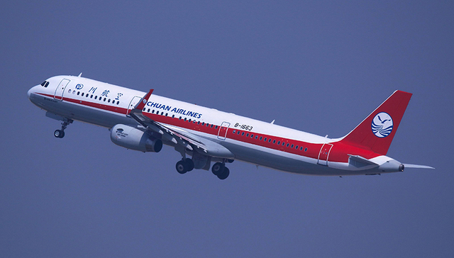 乘客回忆川航事故：以为自己要完了