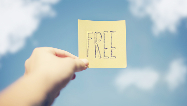 最高检：侵犯公民人身自由权每日赔偿284.74元