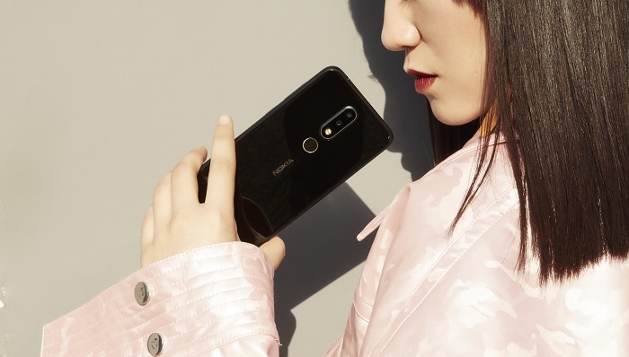 诺基亚专门为中国市场推出X系列手机，还在深圳建了实验室