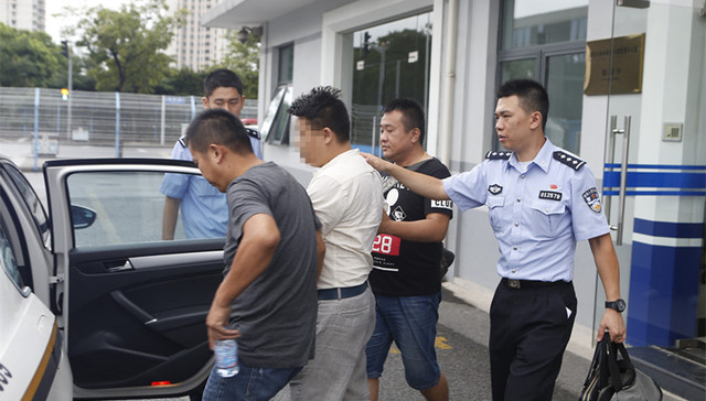 三非,外国在华务工,非法务工,上海公安