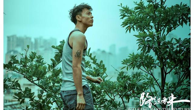 【个人意见】《路过未来》：当代生活的困境很多 你总会遭遇一个