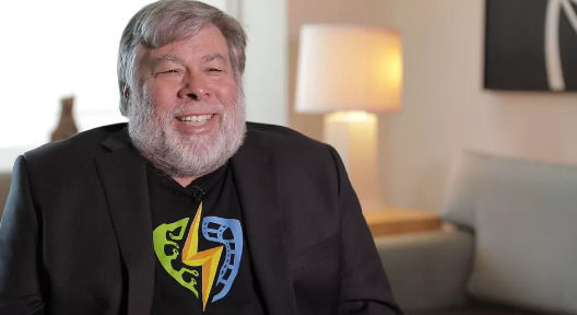 苹果联合创始人：是时候分拆科技巨头了