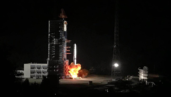 鹊桥,嫦娥,星箭,发射升空,转移轨道,近地点高度,月球轨道,探月工程,探测试验,长征四号