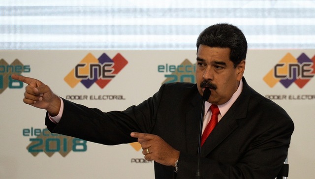 【天下头条】委内瑞拉驱逐美外交官 美国男孩乱扔爆竹引发林火被罚3600万美元