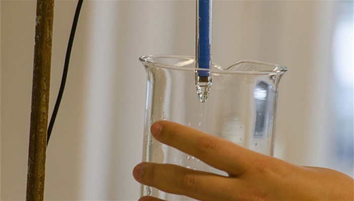 熊某,涉嫌犯罪,证据不足,宁陕县,故意伤害,批准逮捕,中华人民共和国治安管理处罚法,公安机关办理刑事