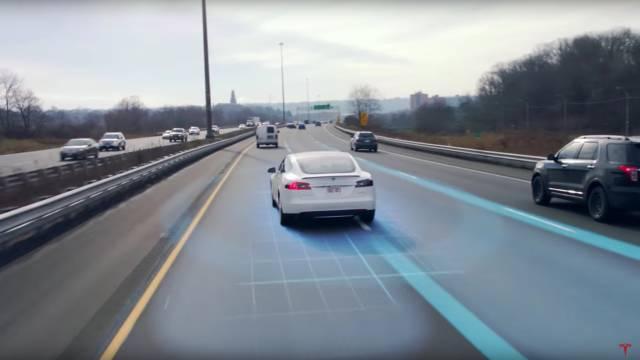 自动驾驶车再出事故 Mobileye测试车闯红灯