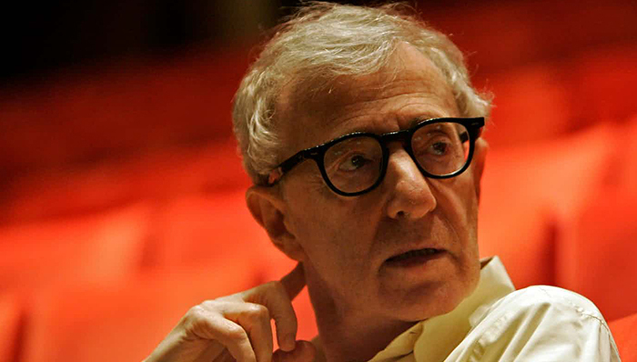 星讯|养子为伍迪·艾伦性侵指控辩护 恋爱时皮特曾为“小辣椒”格温妮丝直接对峙哈维