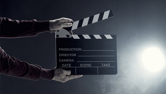 表演,张晓斌,贪官,剧情,办案人员,干部群众,群众,中国纪检监察报,狗吠,蓝军