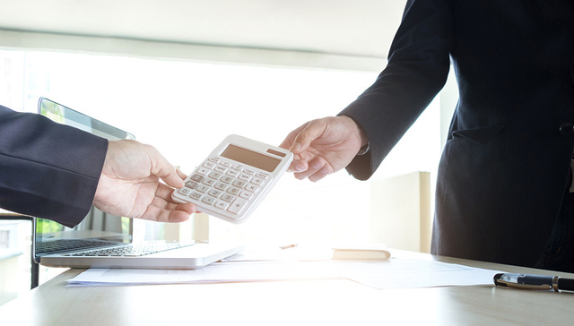 范冰冰,崔永元,个税,合同,逃税,避税