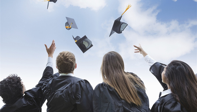 哈佛学生,男生,哈佛大学,校报,女生,留学申请,学生就业,俱乐部,咨询行业,研究领域