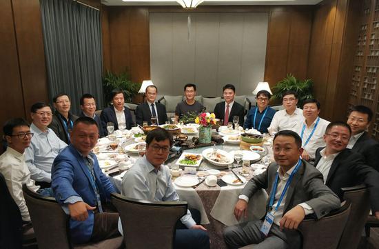 “东兴局”亦是“名校宴”。来源：视觉中国