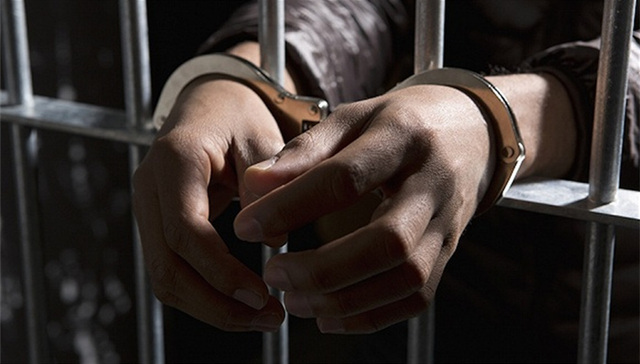 外逃18年 河北省委原书记之子再上追逃名单