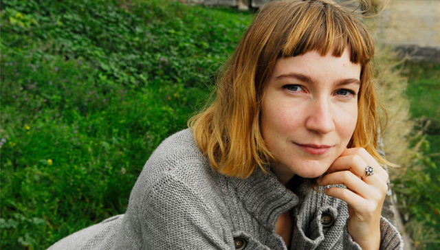 《母性》：“不育主义者与母亲同等重要”