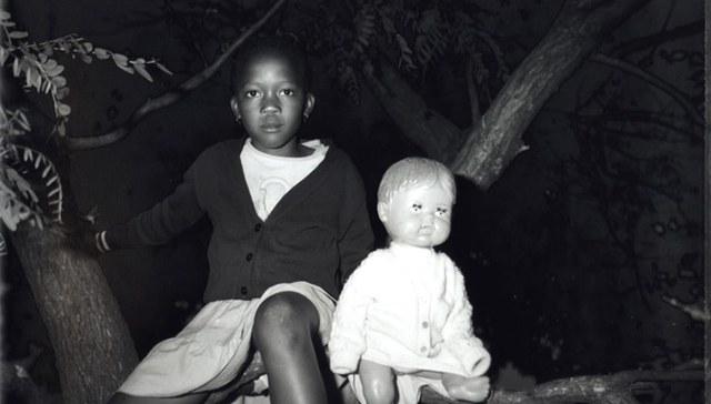 如果摄影师把相机交给村里的孩子