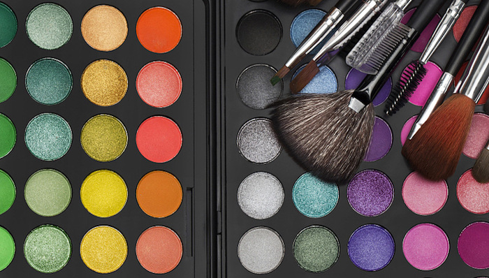 彩妆,眼影，口红