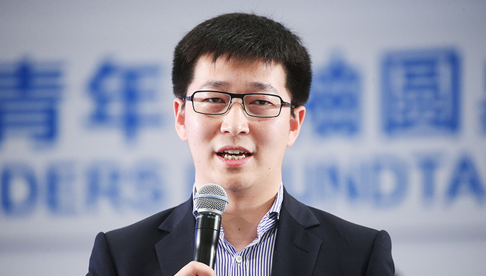 戴威还能撑多久？