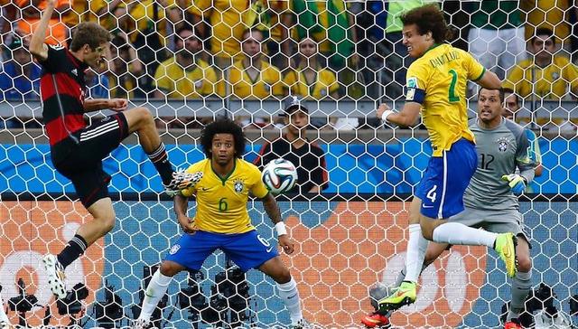 四年前的那个夏天  巴西不仅在世界杯赛场上遭遇了惨败