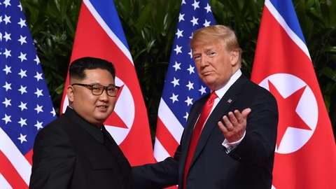 “金特会”在新加坡登场 全球关注会谈成果