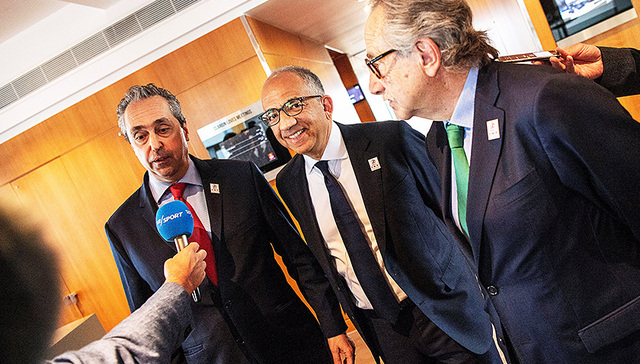 美国、加拿大和墨西哥赢得2026年世界杯足球赛举办权