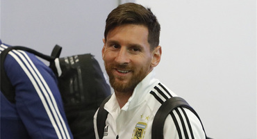 【世界杯男子图鉴】C罗三球宣战 梅西今夜能否打响反击？