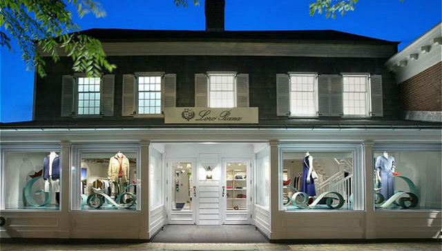 高端羊绒品牌Loro Piana在纽约开了一家全年无休的旗舰店，美国劳模就看它了