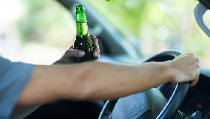 发改委,首个工作日,公布,限制乘坐,火车,飞机,名单