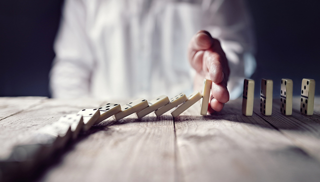 锦富技术，连续跌停，终止控股权变更