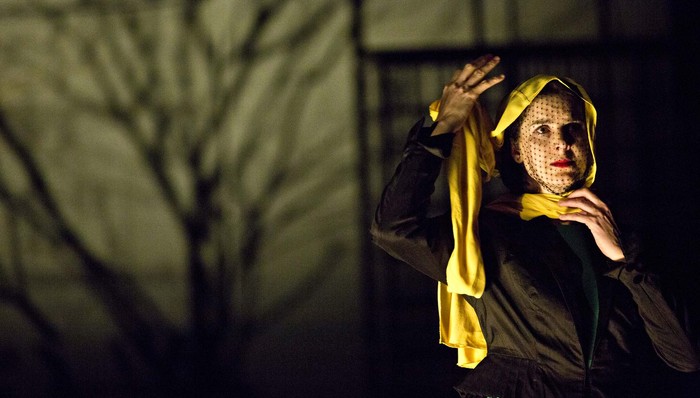 艺讯 | 诺奖之《雪》中国首演 《花吃了那女孩》讲述校园霸凌事件