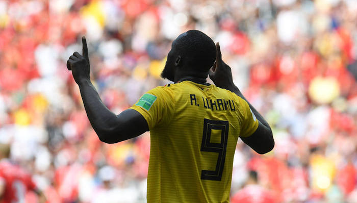 卢卡库亲笔：他们再也不会查我的身份证了