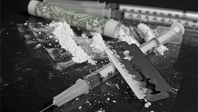 毒品滥用,警方,笑气,MDMB-CHMICA,滥用药物,毒品犯罪,吸毒人员,小树枝,陶晶,恰特草