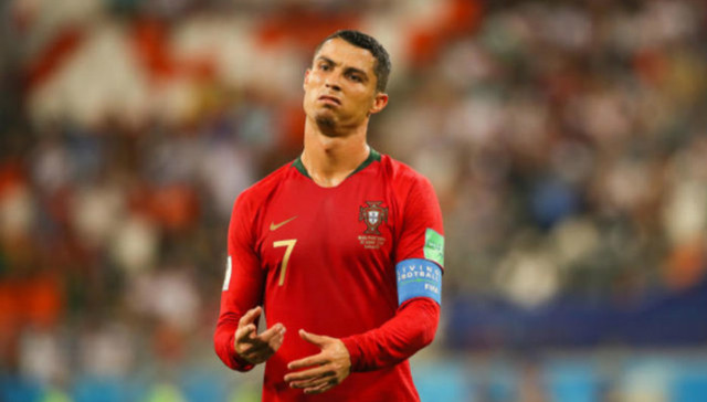 “罗总”的日常：睡足8小时，对着镜子凝望自己，赛后游泳反省表现……