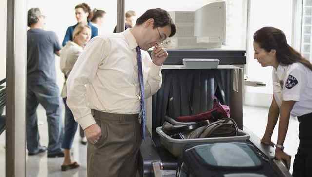 上海三中院发布走私刑事案件审判白皮书：假借不知情携带新型毒品入境仍构成走私毒品罪