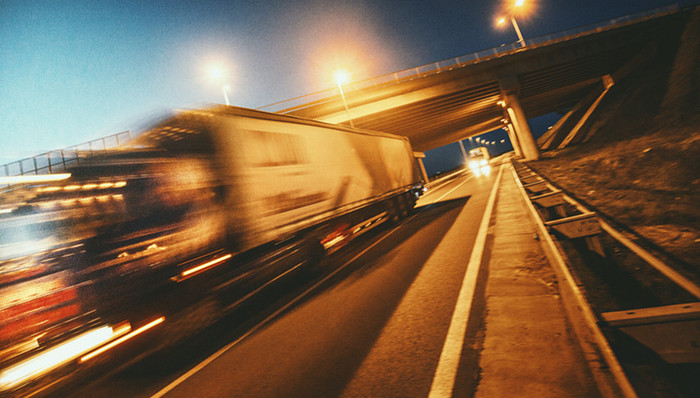 疯狂大货车,北川老县城地震遗址,天津人才落户,共享单车,祁连山自然保护区