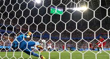 【世界杯男子图鉴】那个扑出C罗点球的伊朗人，曾是个无家可归的流浪汉