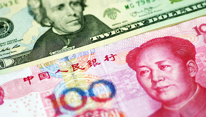 人民币创一年半最大降幅后短线急升 在岸、离岸汇率收复6.60