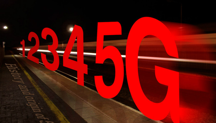 快看 | 华为明年9月推出5G手机，联通签署5G战略合作