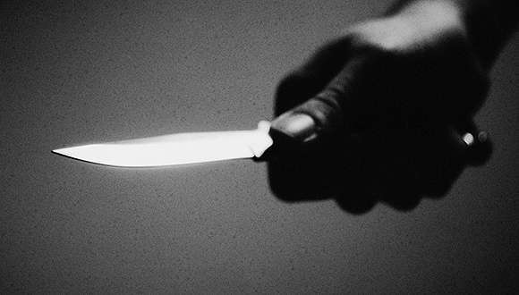 一男子在上海持刀伤人致2男童死亡