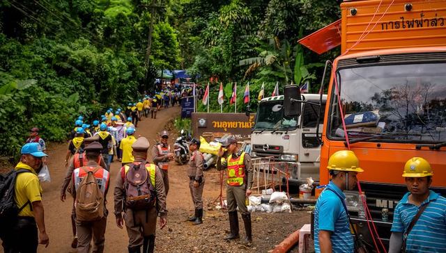 泰国13人少年足球队洞穴失联9天 专家：仍有生还可能