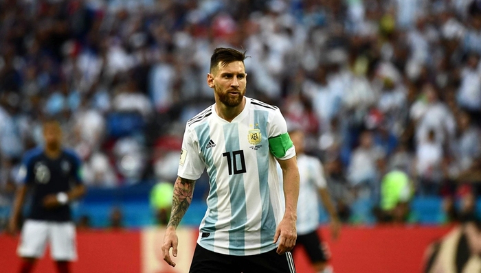 【体育晚报】梅西或再次退出国家队 NBA自由市场1小时砸7.3亿美元