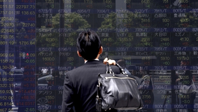 全球股市重挫：日韩股指均跌逾2% 欧股全线低开