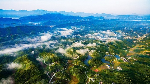 【“新时代·新平台·新机遇”——“一带一路”大型网络主题活动】构建五大国际物流通道体系，重庆从内陆腹地走向开放前沿