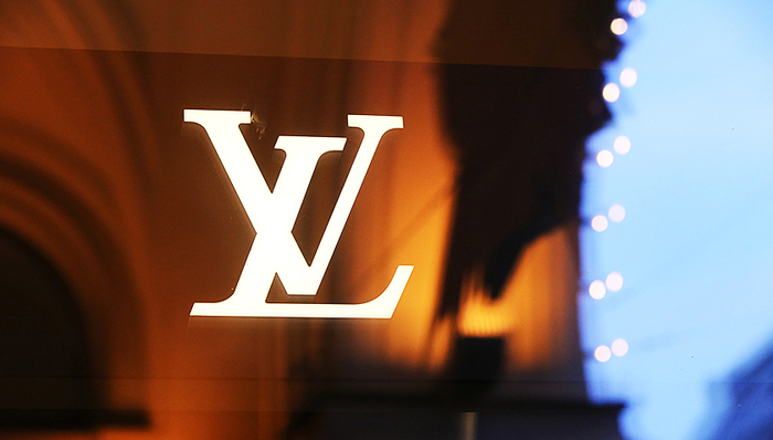 家乐福,LV,方便面,共享单车,今日商业精选