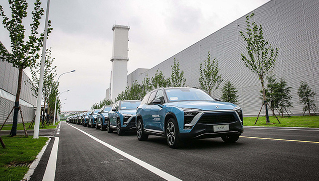 没固定车位也能获取新能源车牌照？蔚来宣称购买服务即可“搞定”