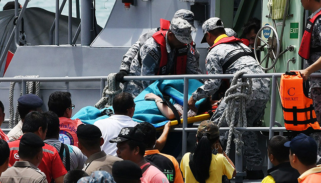 泰国沉船搜救第一日：共找到33人，遇难32人