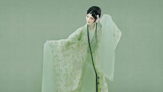 昆曲演员,女孩,补招,演出,窦娥冤,惨赌,自拍,戏剧学院,90后,老师