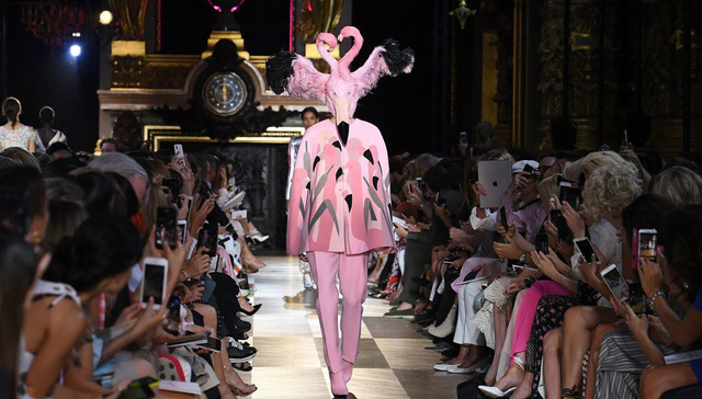 高定越来越少了，留下的人都想些什么？