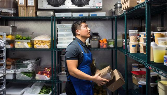 NBA球队,Cho,球队主教练,食物,国际球员,让球队,留香,厨房,客场比赛,后卫