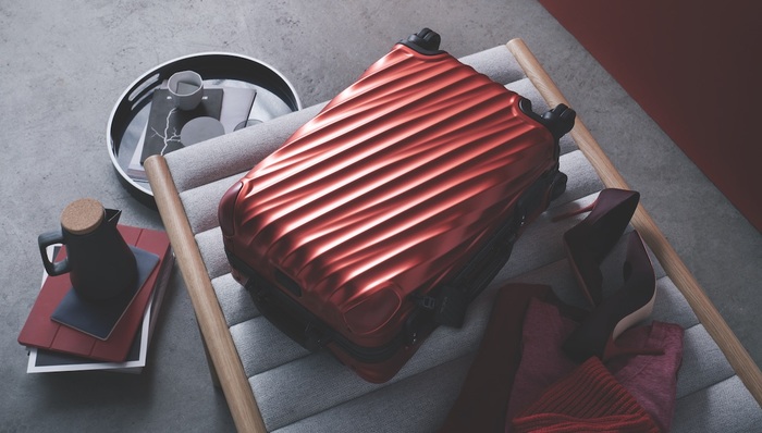 TUMI 的 2018 秋冬旅行系列，灵感来自北欧的大自然