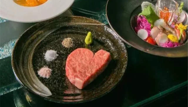 11万人民币一头的神户和牛，到底好吃在哪里？